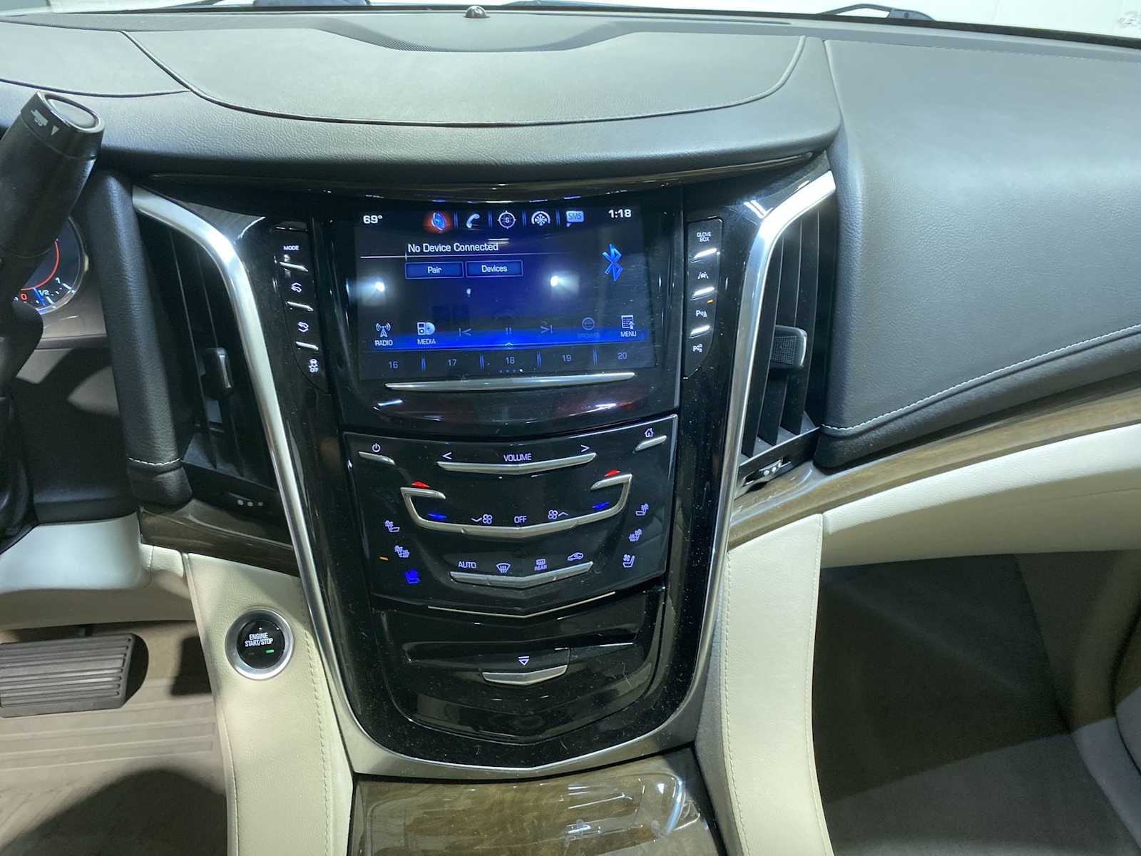 Thumbnail: 2020 Cadillac Escalade - 16