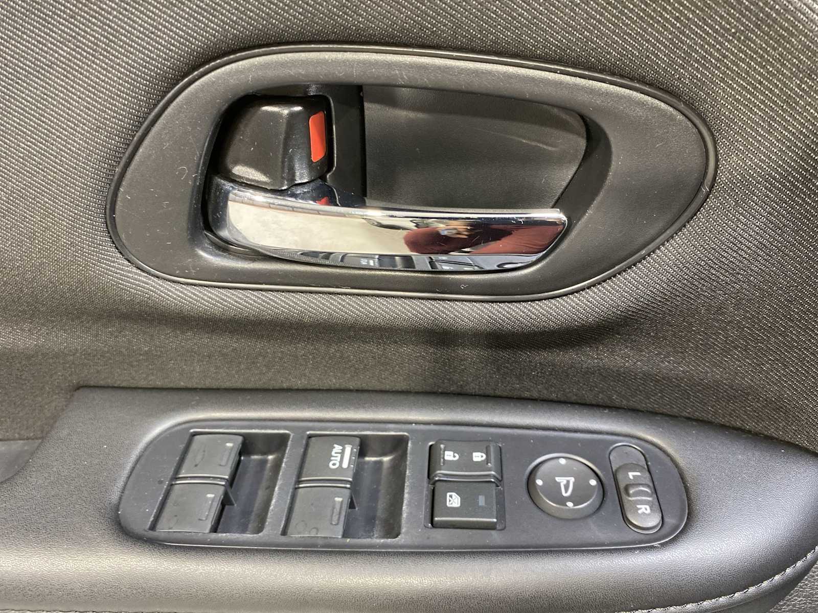 Thumbnail: 2020 Honda HR-V - 23