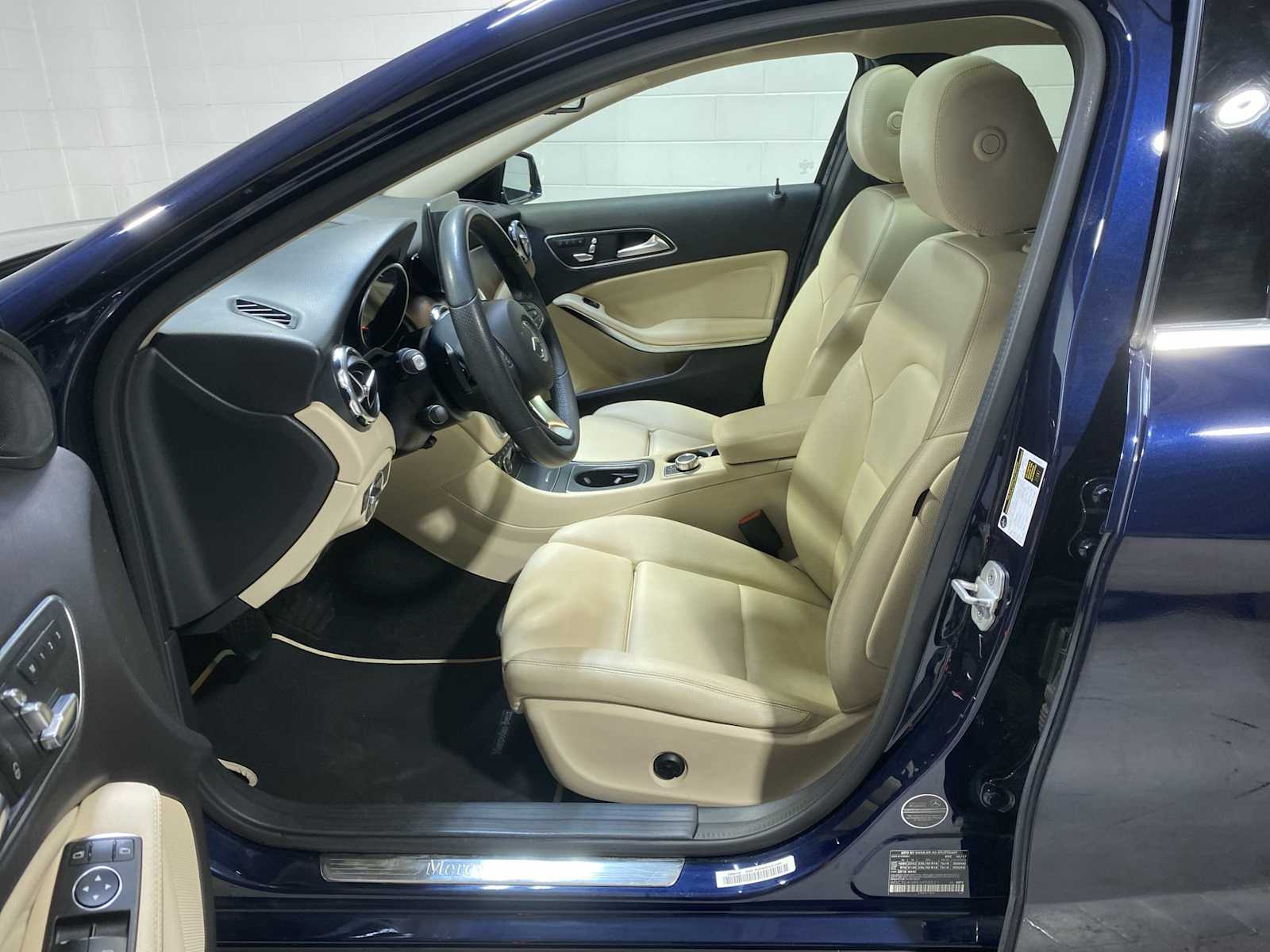 Thumbnail: 2018 Mercedes-Benz GLA - 2