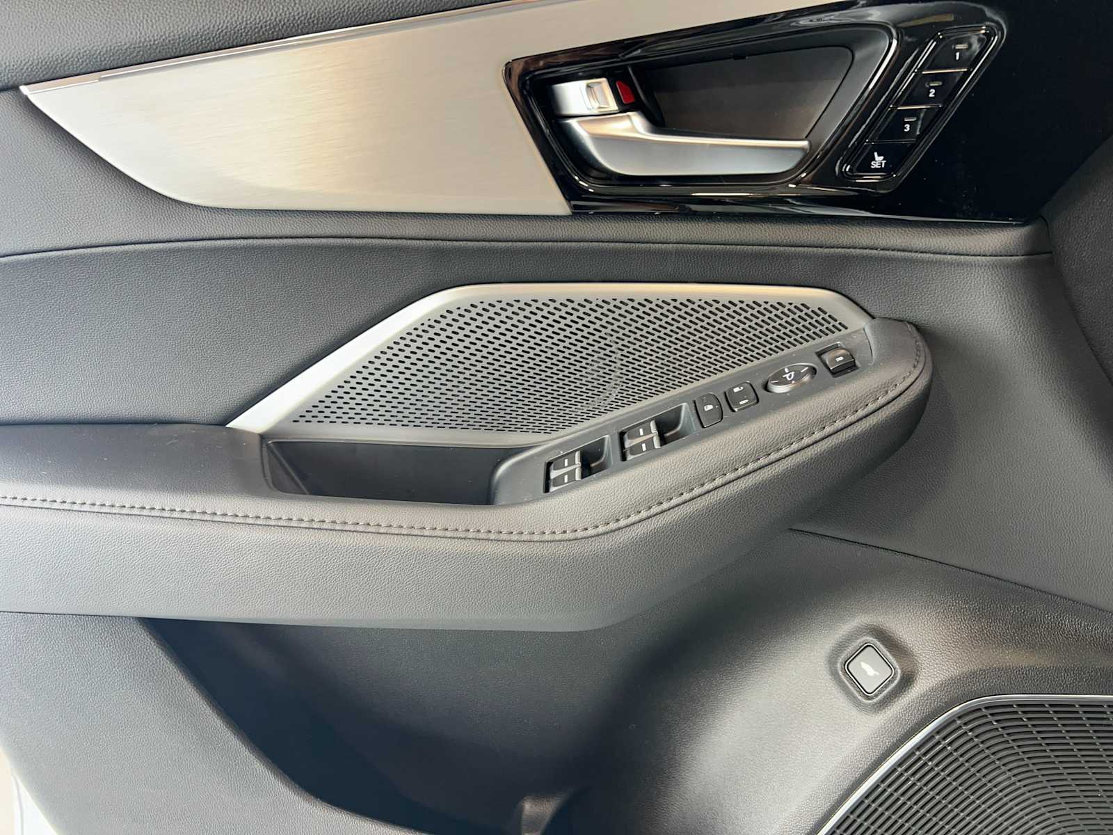 Thumbnail: 2026 Acura MDX - 23