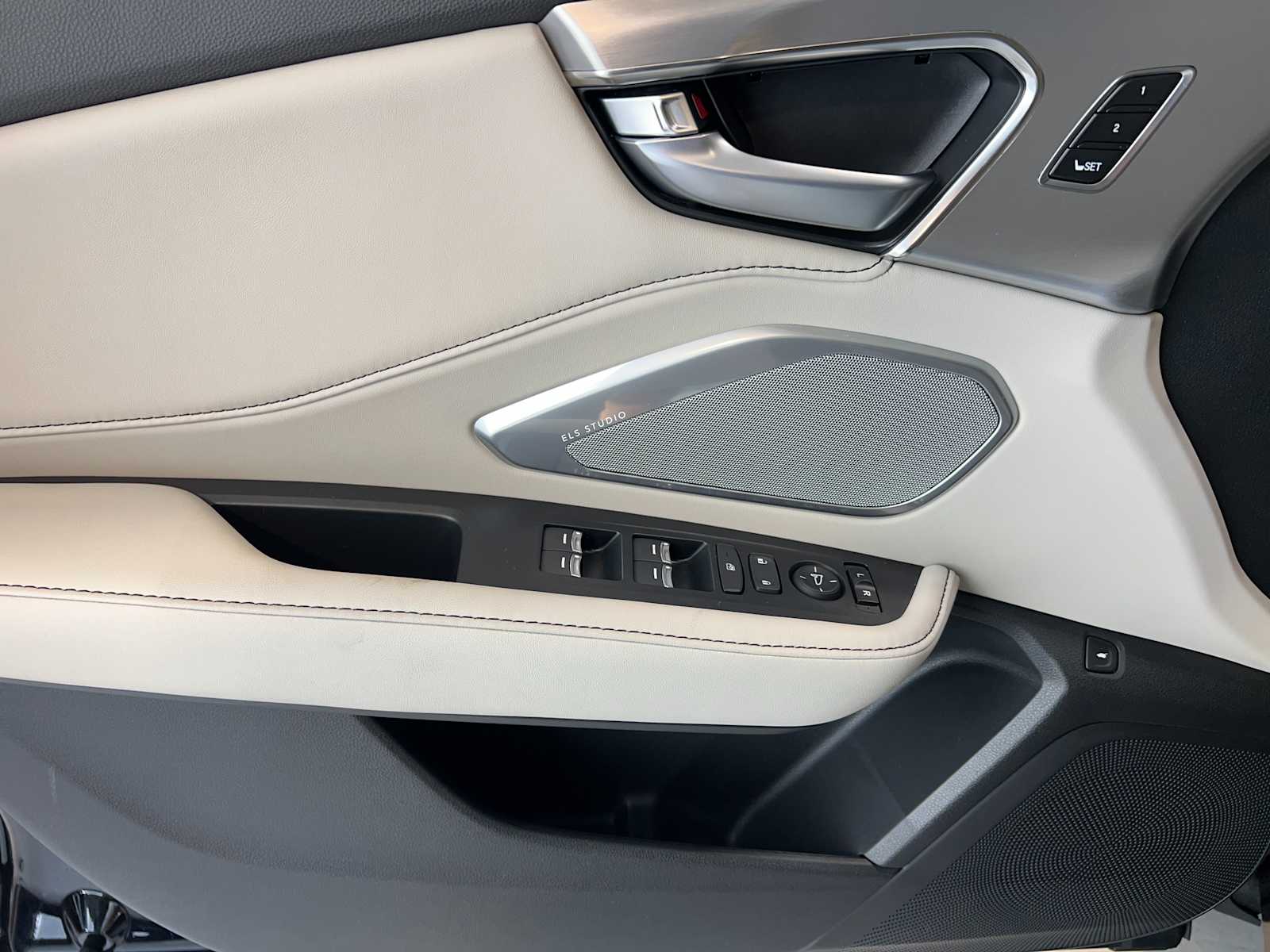 Thumbnail: 2026 Acura RDX - 22