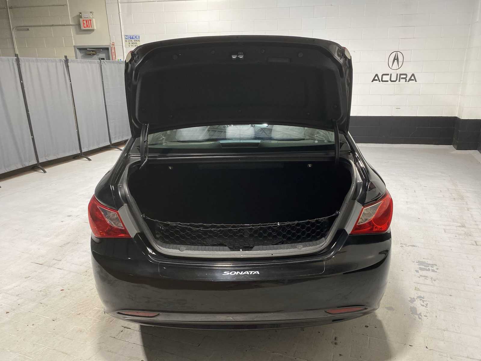 Thumbnail: 2013 Hyundai Sonata - 19