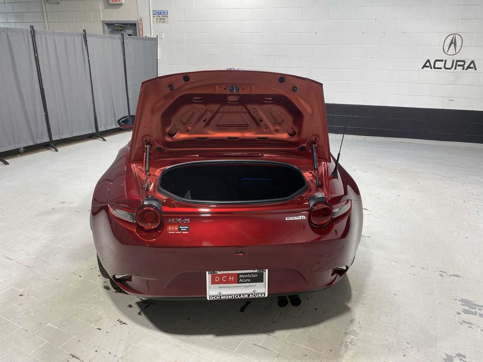 Thumbnail: 2021 Mazda MX-5 Miata - 17