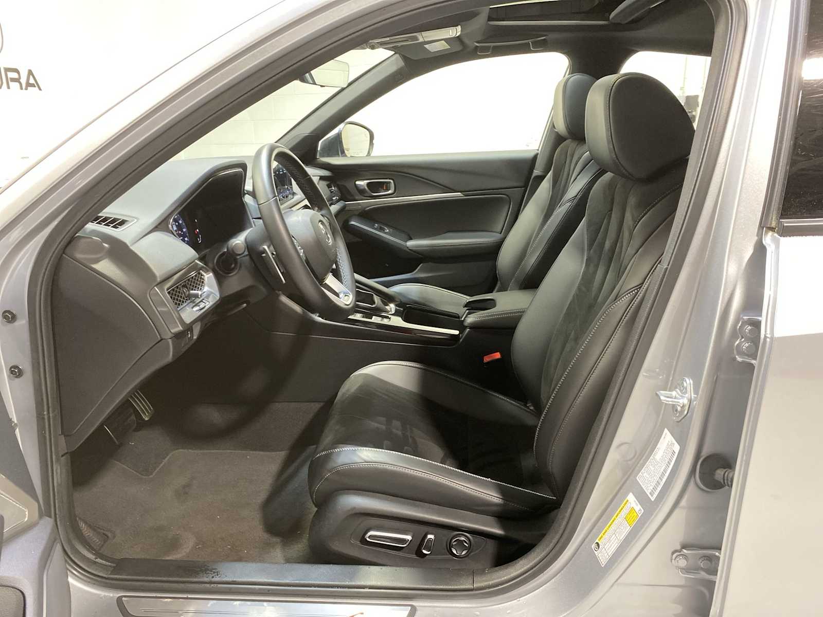 Thumbnail: 2024 Acura Integra - 2