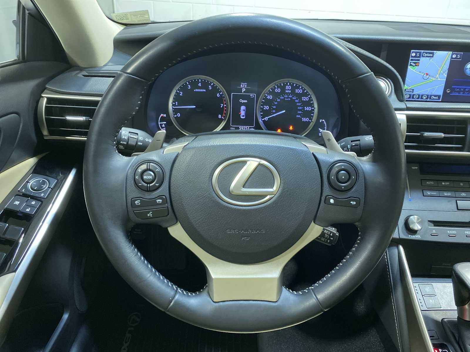 Thumbnail: 2016 Lexus IS - 15