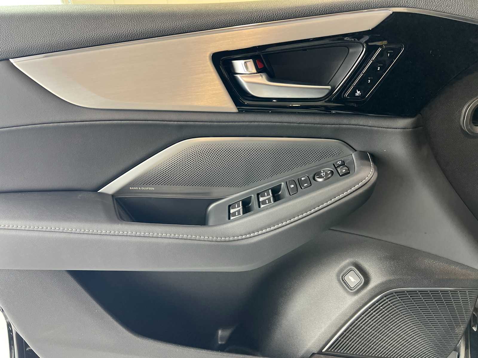 Thumbnail: 2026 Acura MDX - 23