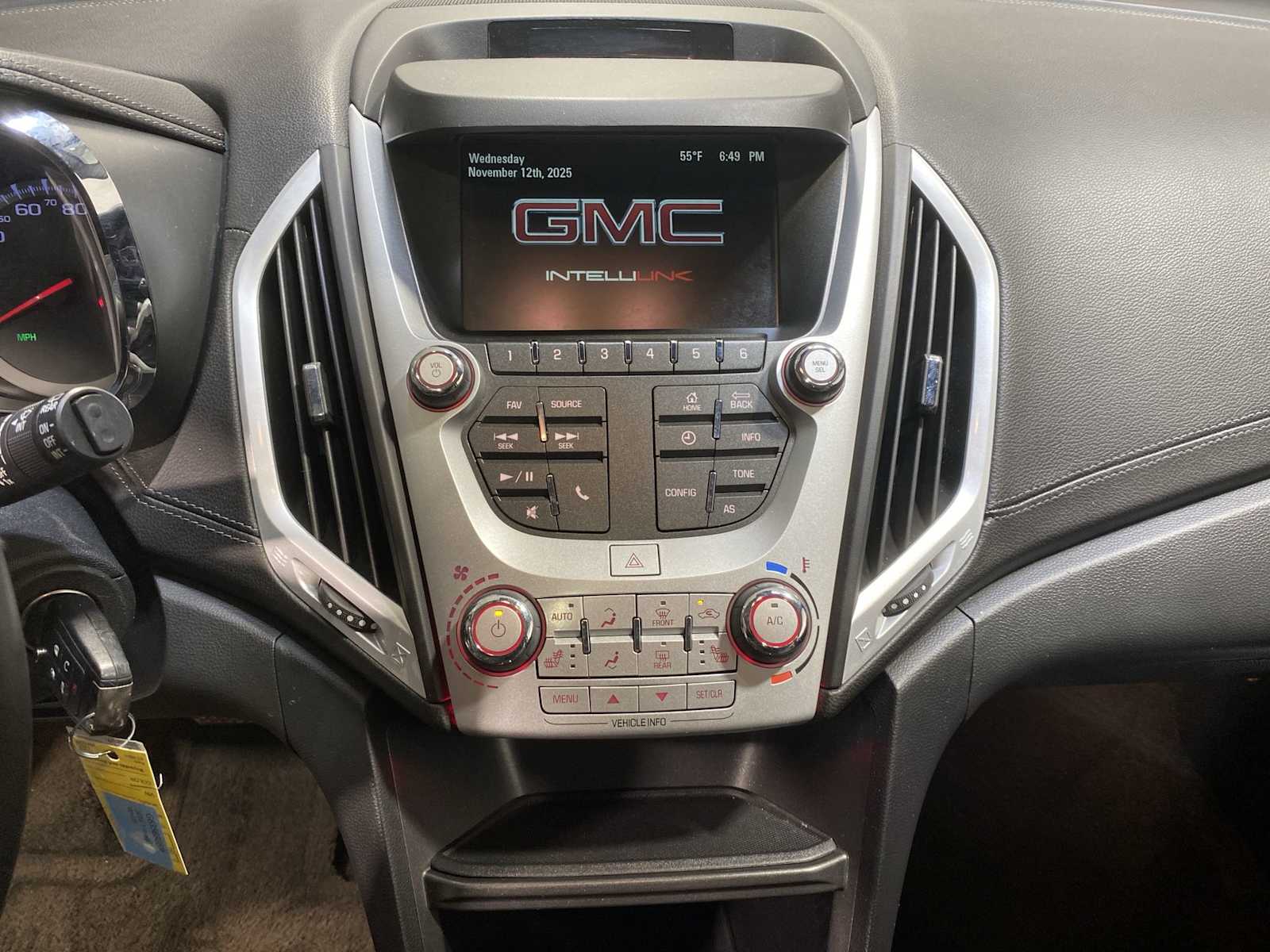 Thumbnail: 2016 GMC Terrain - 16