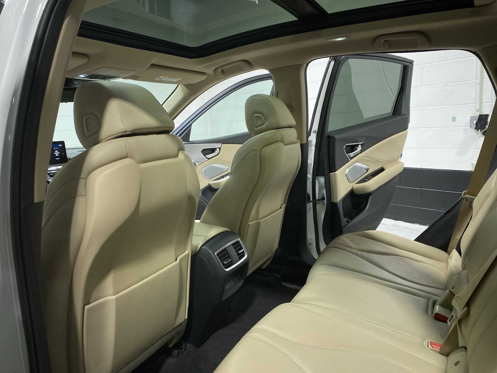 Thumbnail: 2024 Acura RDX - 12