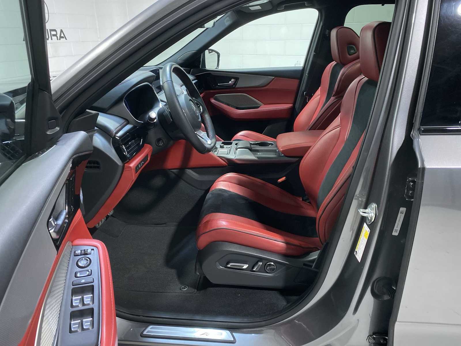 Thumbnail: 2023 Acura MDX - 2