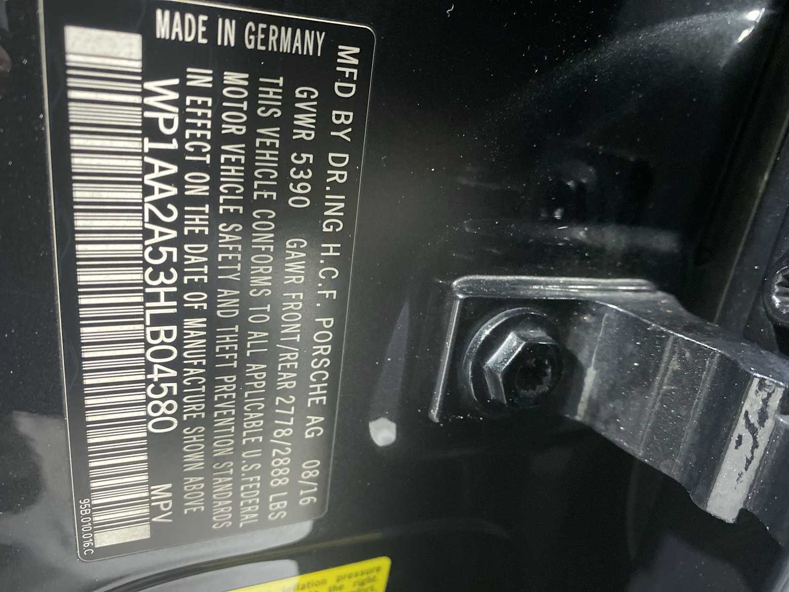 Thumbnail: 2017 Porsche Macan - 21