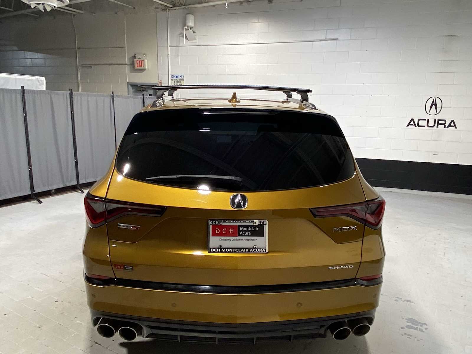 Thumbnail: 2022 Acura MDX - 5