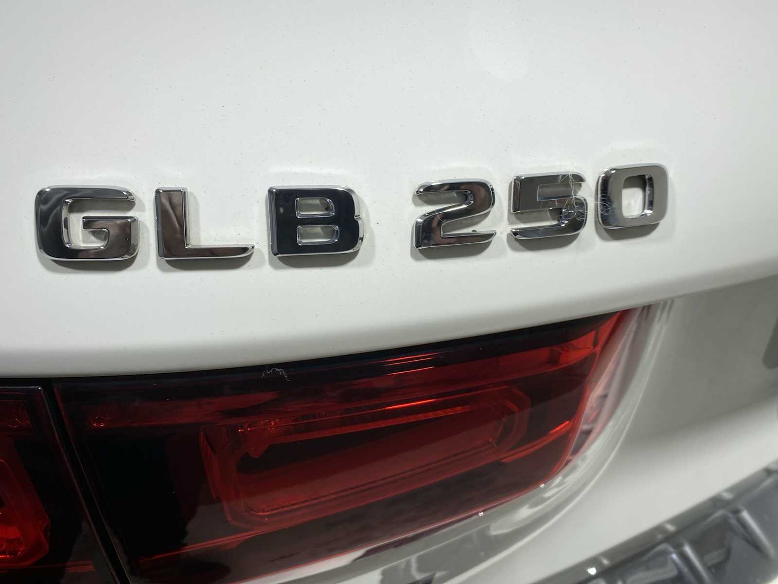 Thumbnail: 2021 Mercedes-Benz GLB - 7