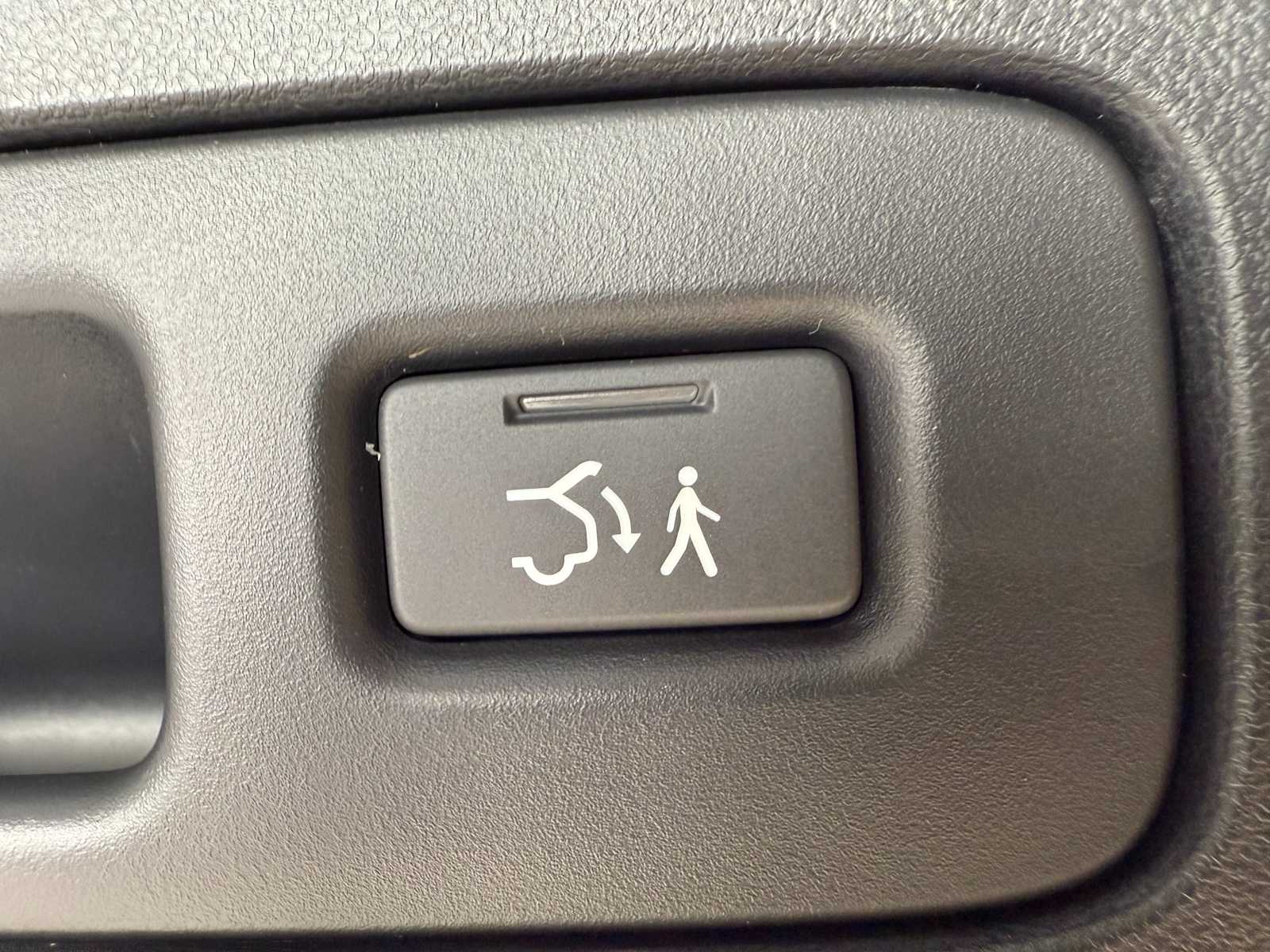 Thumbnail: 2026 Acura ADX - 30