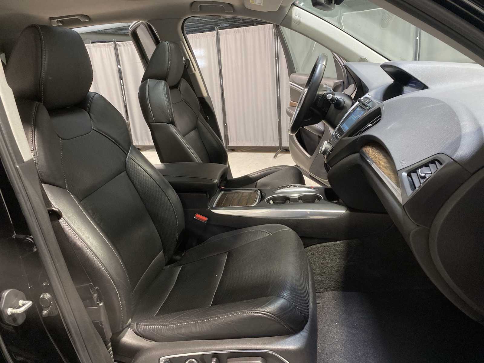 Thumbnail: 2020 Acura MDX - 14