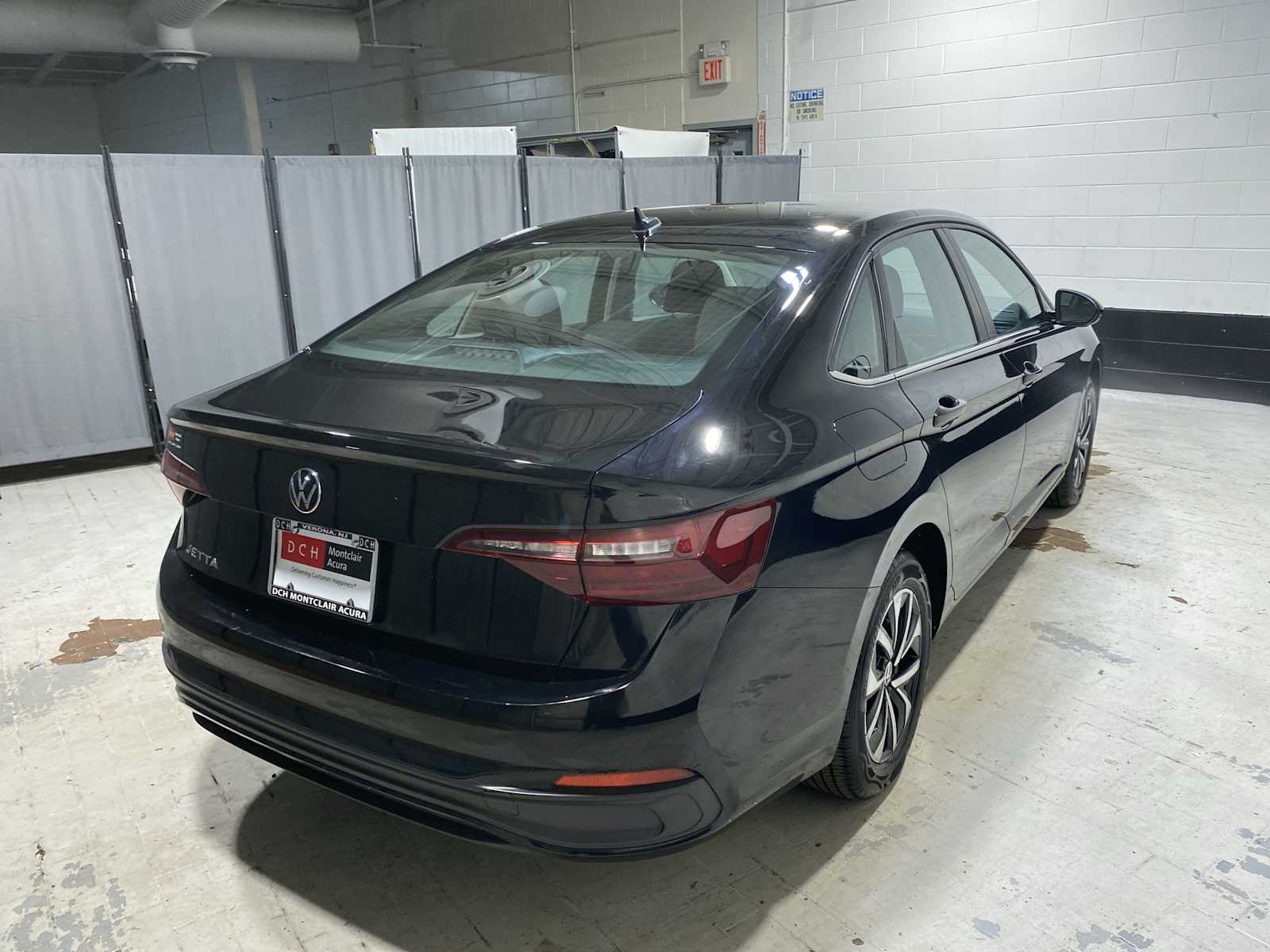 Thumbnail: 2024 Volkswagen Jetta - 26