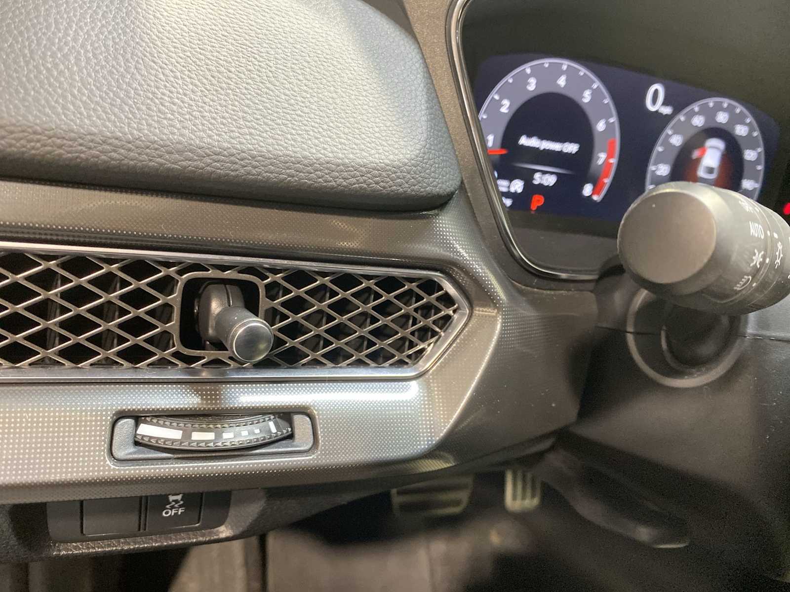 Thumbnail: 2023 Acura Integra - 24