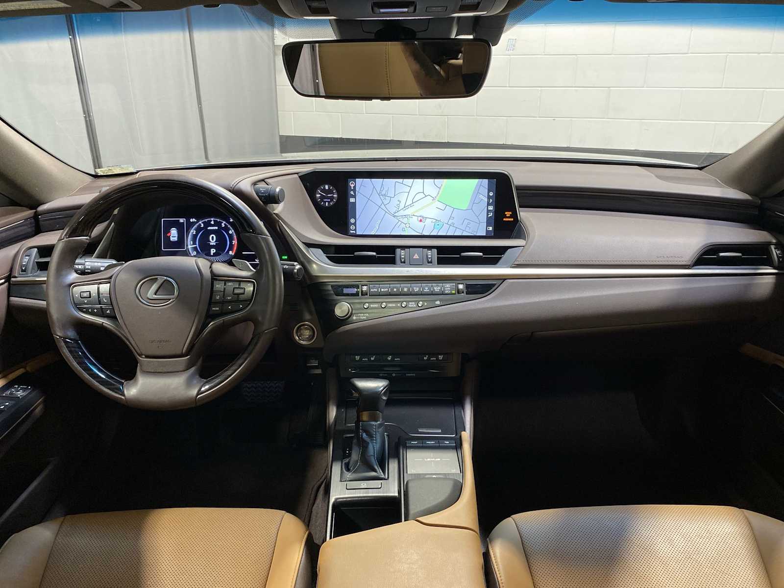 2021 Lexus ES  10