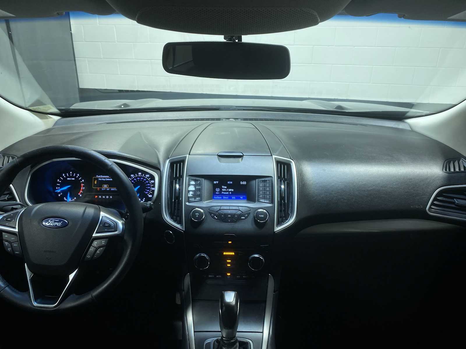 Thumbnail: 2015 Ford Edge - 10