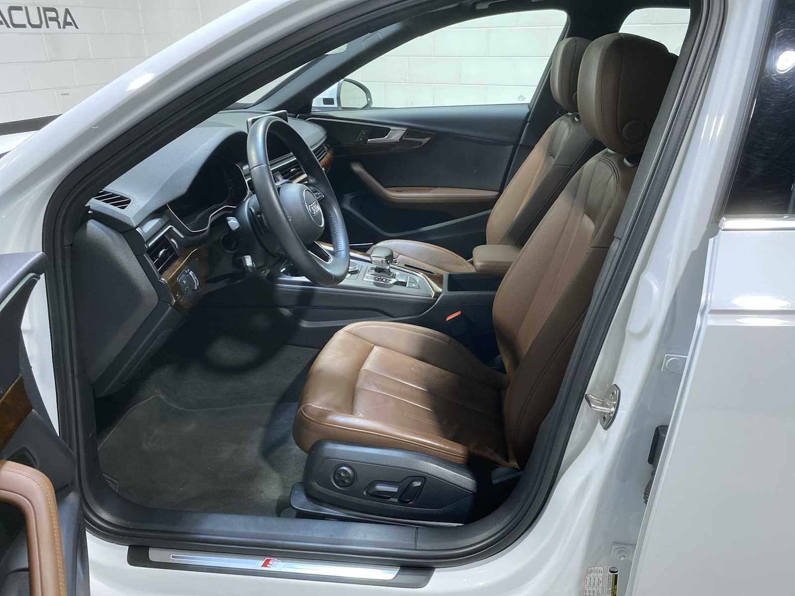 Thumbnail: 2019 Audi A4 - 2