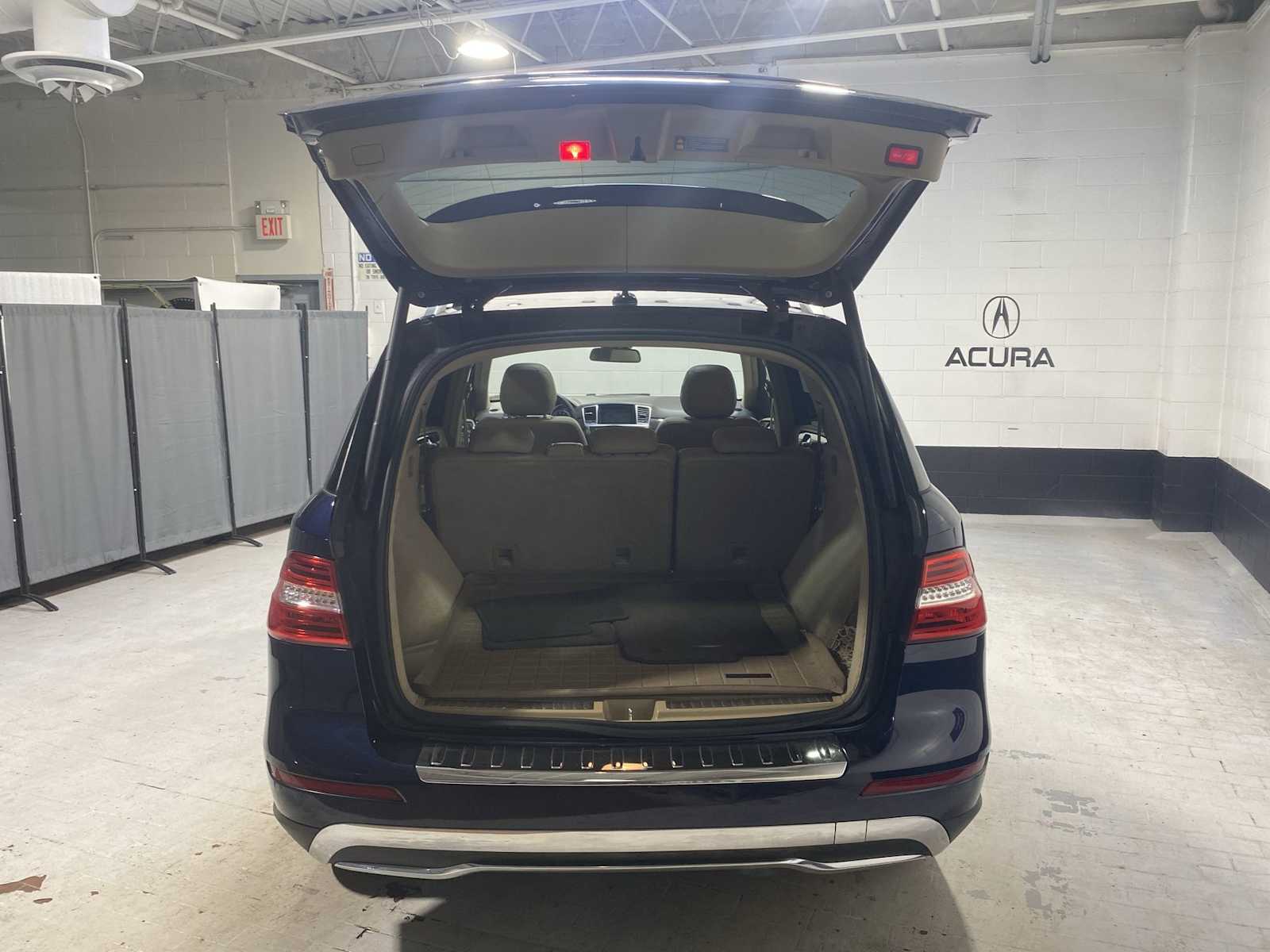 Thumbnail: 2014 Mercedes-Benz M-Class - 19