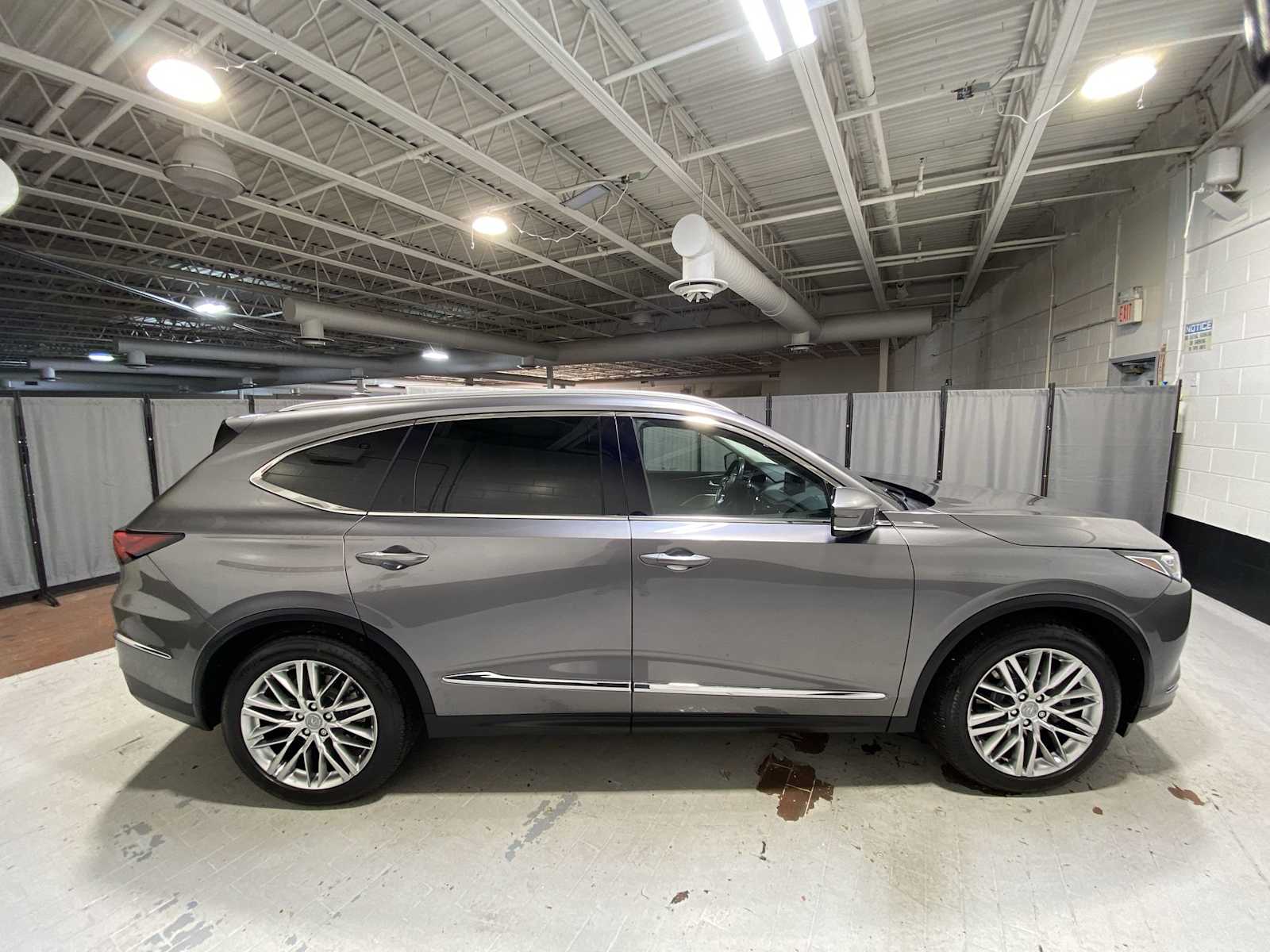 Thumbnail: 2023 Acura MDX - 27