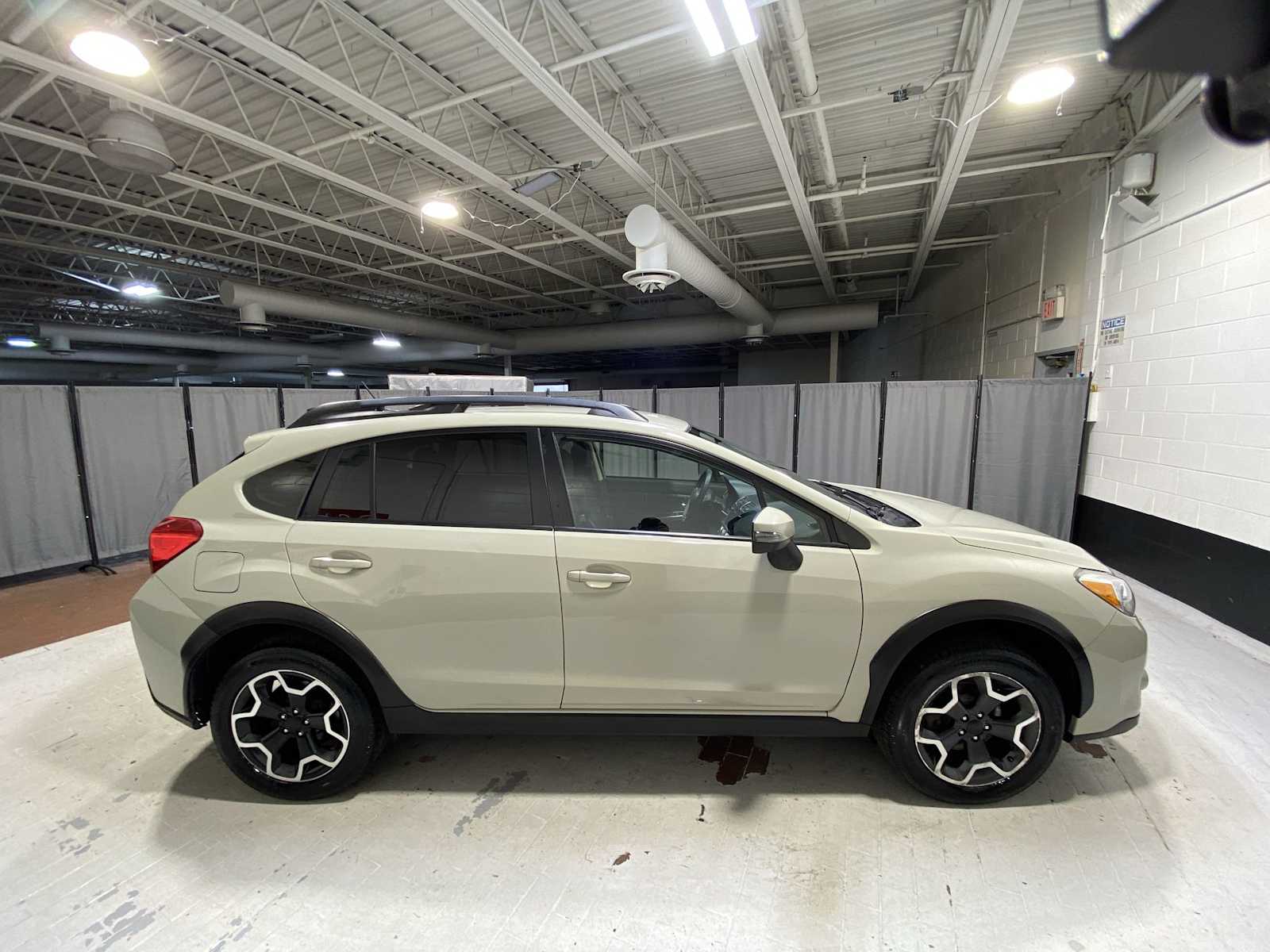 Thumbnail: 2015 Subaru XV Crosstrek - 27