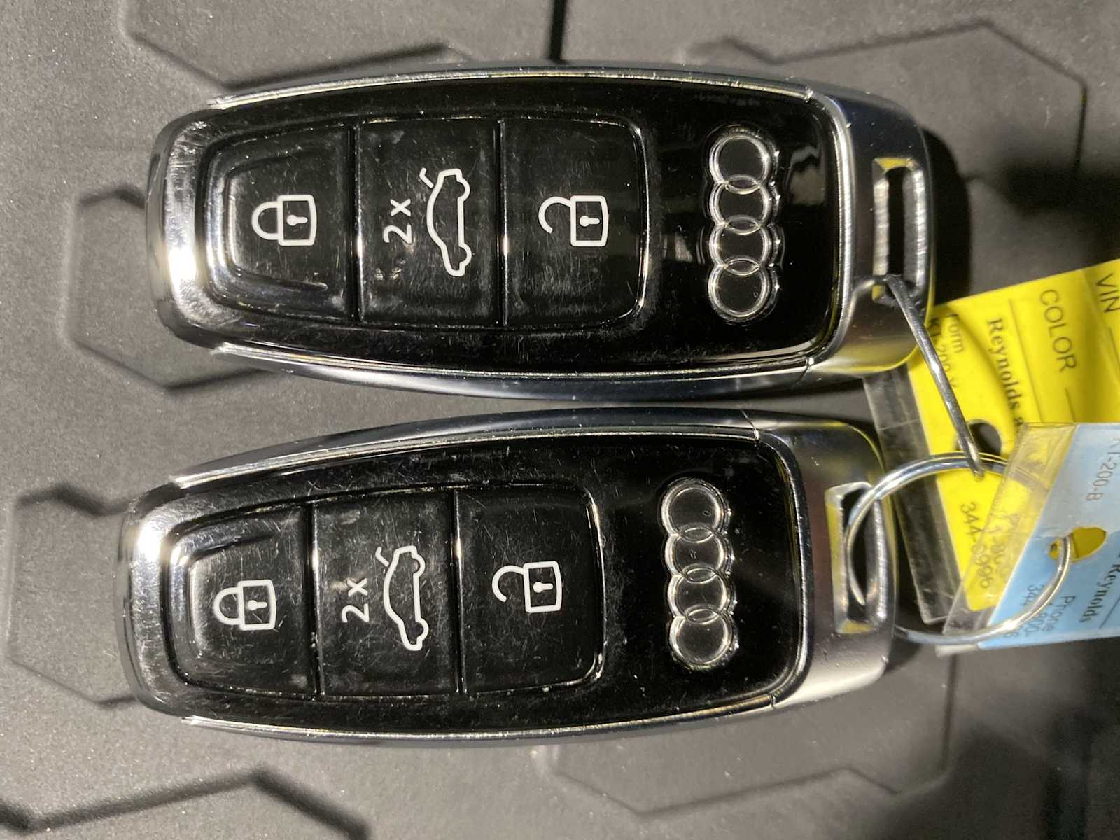 Thumbnail: 2020 Audi Q8 - 20