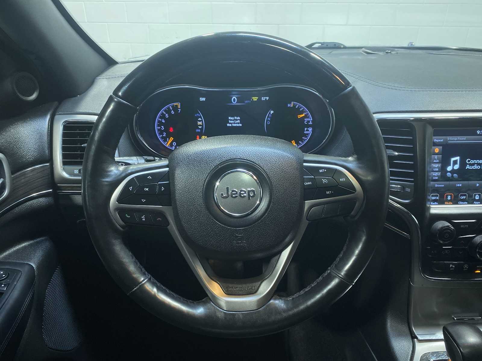 Thumbnail: 2018 Jeep Grand Cherokee - 15