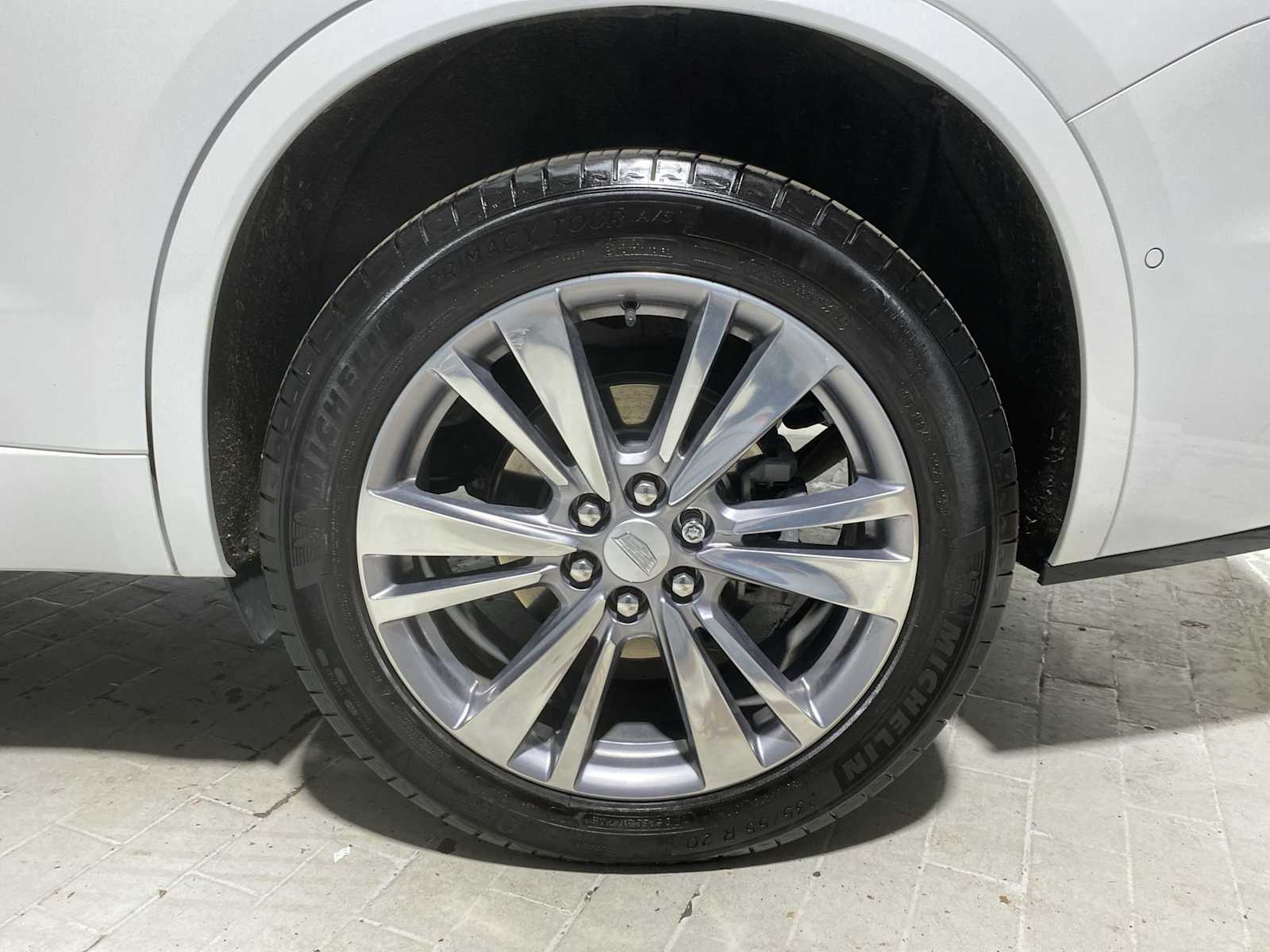 Thumbnail: 2023 Cadillac XT6 - 8