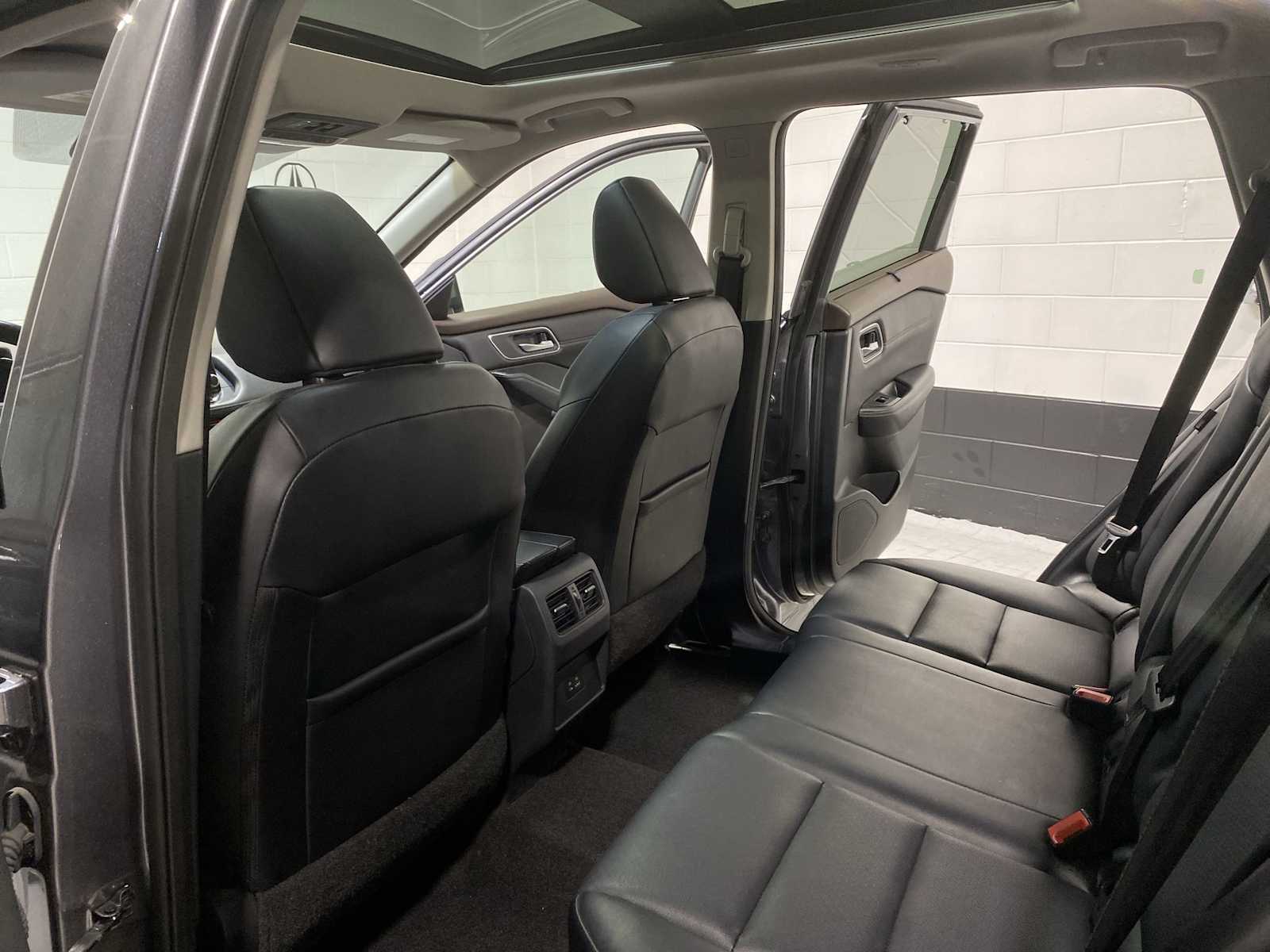 Thumbnail: 2021 Nissan Rogue - 12