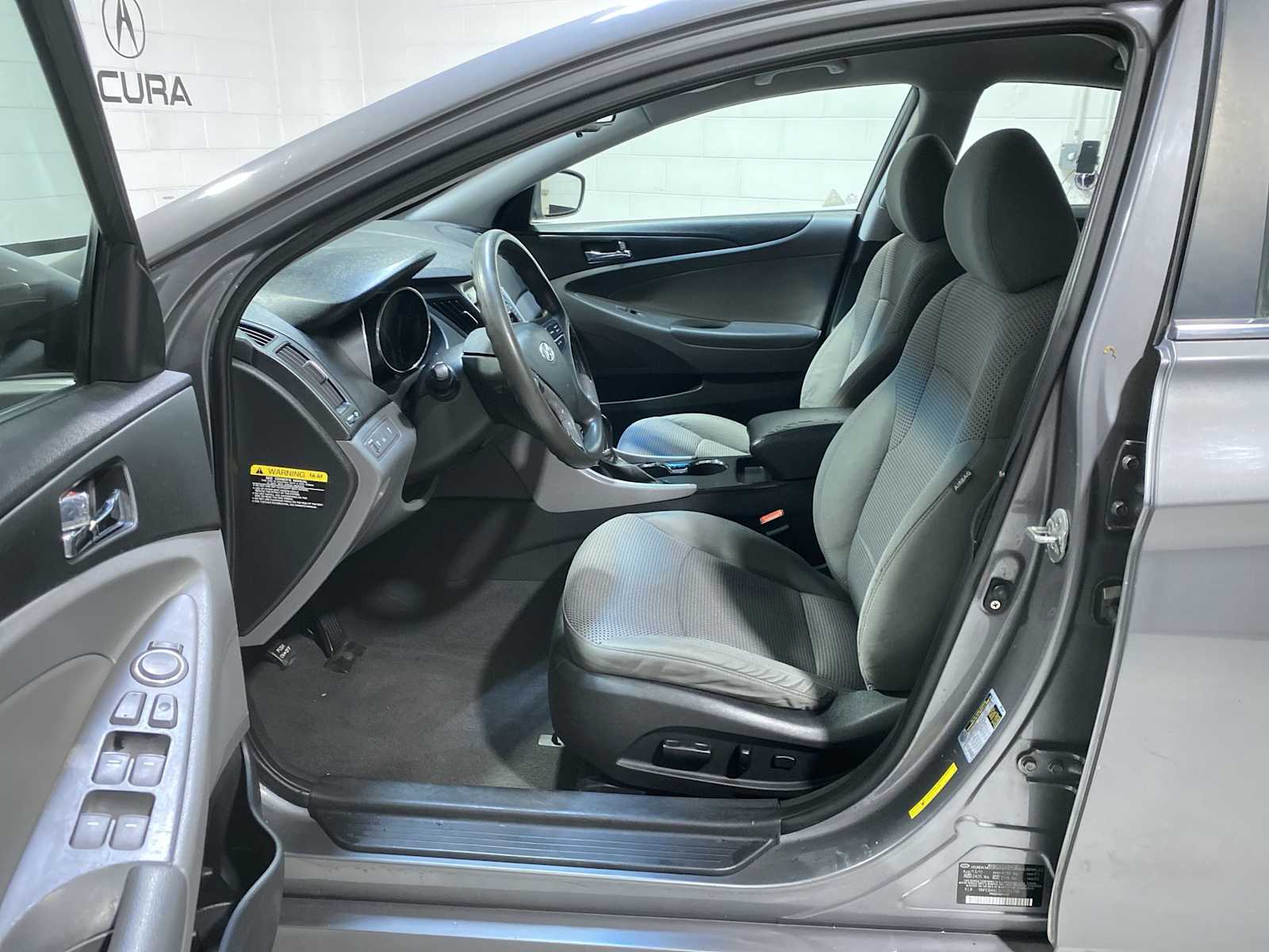 Thumbnail: 2012 Hyundai Sonata - 2