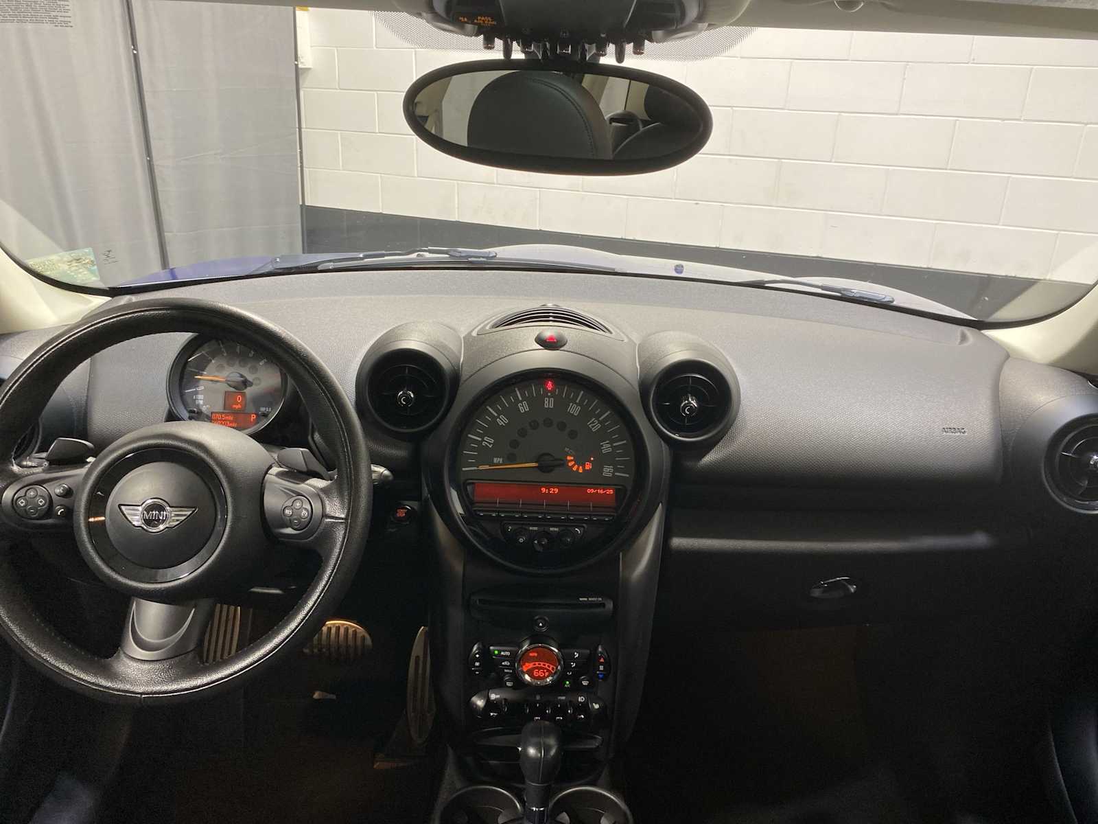 Thumbnail: 2016 MINI Cooper Countryman - 10