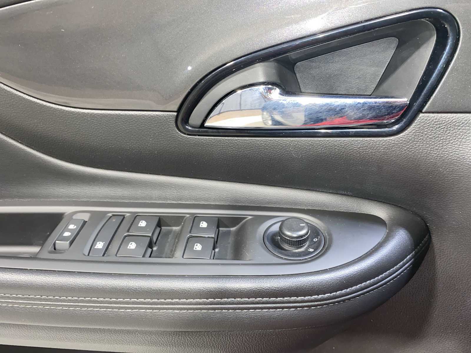 Thumbnail: 2017 Buick Encore - 23