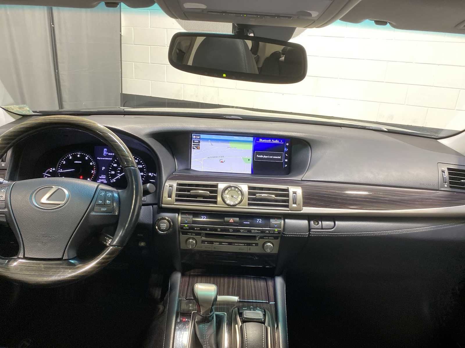 Thumbnail: 2017 Lexus LS - 10