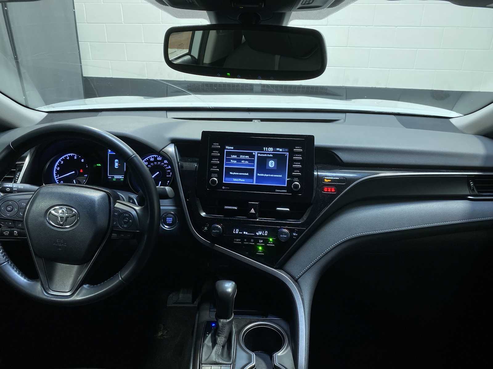 Thumbnail: 2023 Toyota Camry - 10