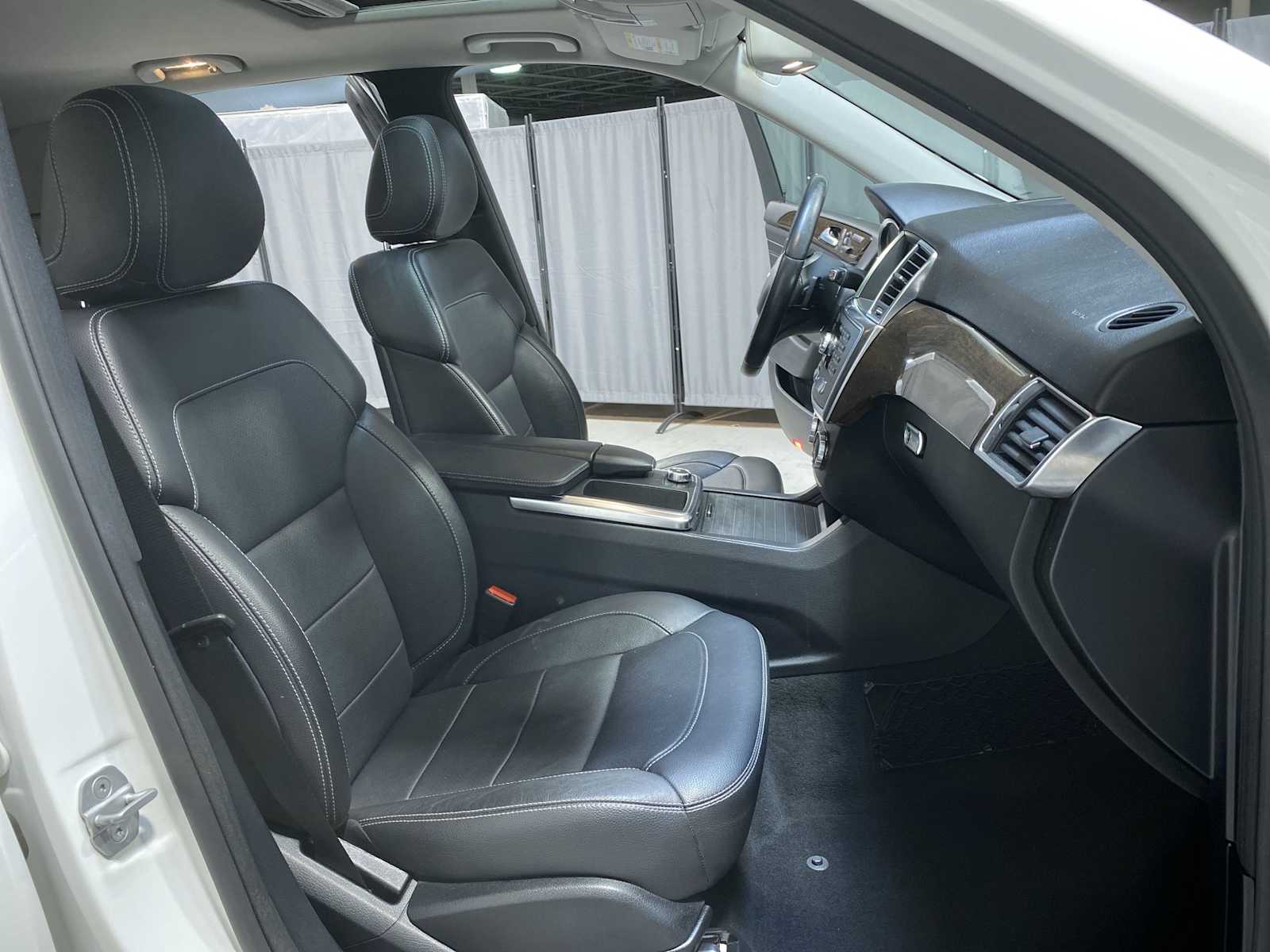 Thumbnail: 2014 Mercedes-Benz M-Class - 14