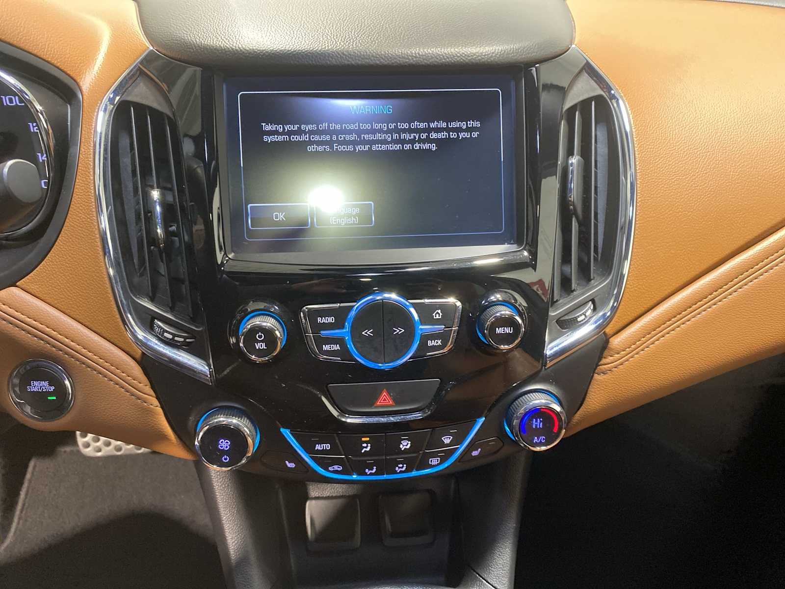 Thumbnail: 2017 Chevrolet Cruze - 16