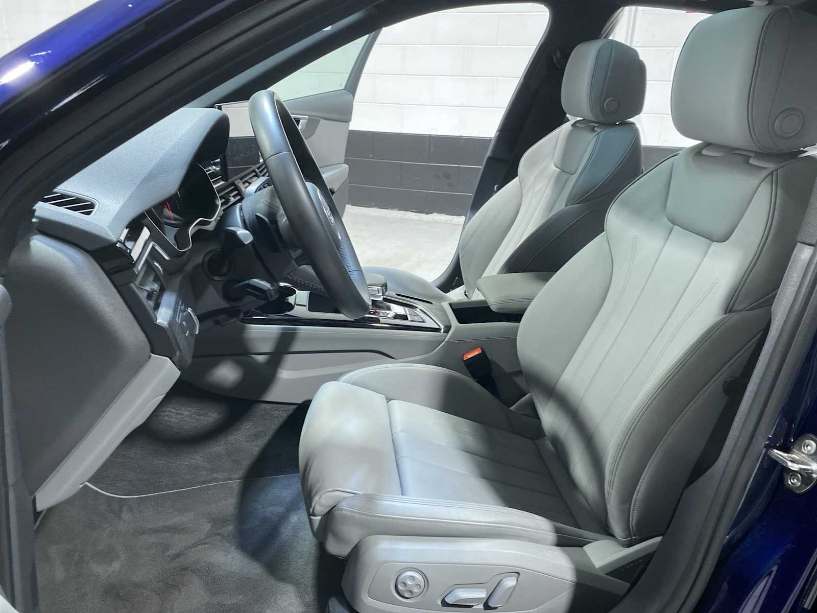 Thumbnail: 2020 Audi A4 - 11