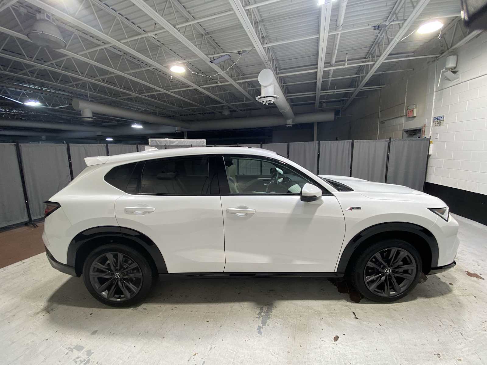 Thumbnail: 2025 Acura ADX - 27