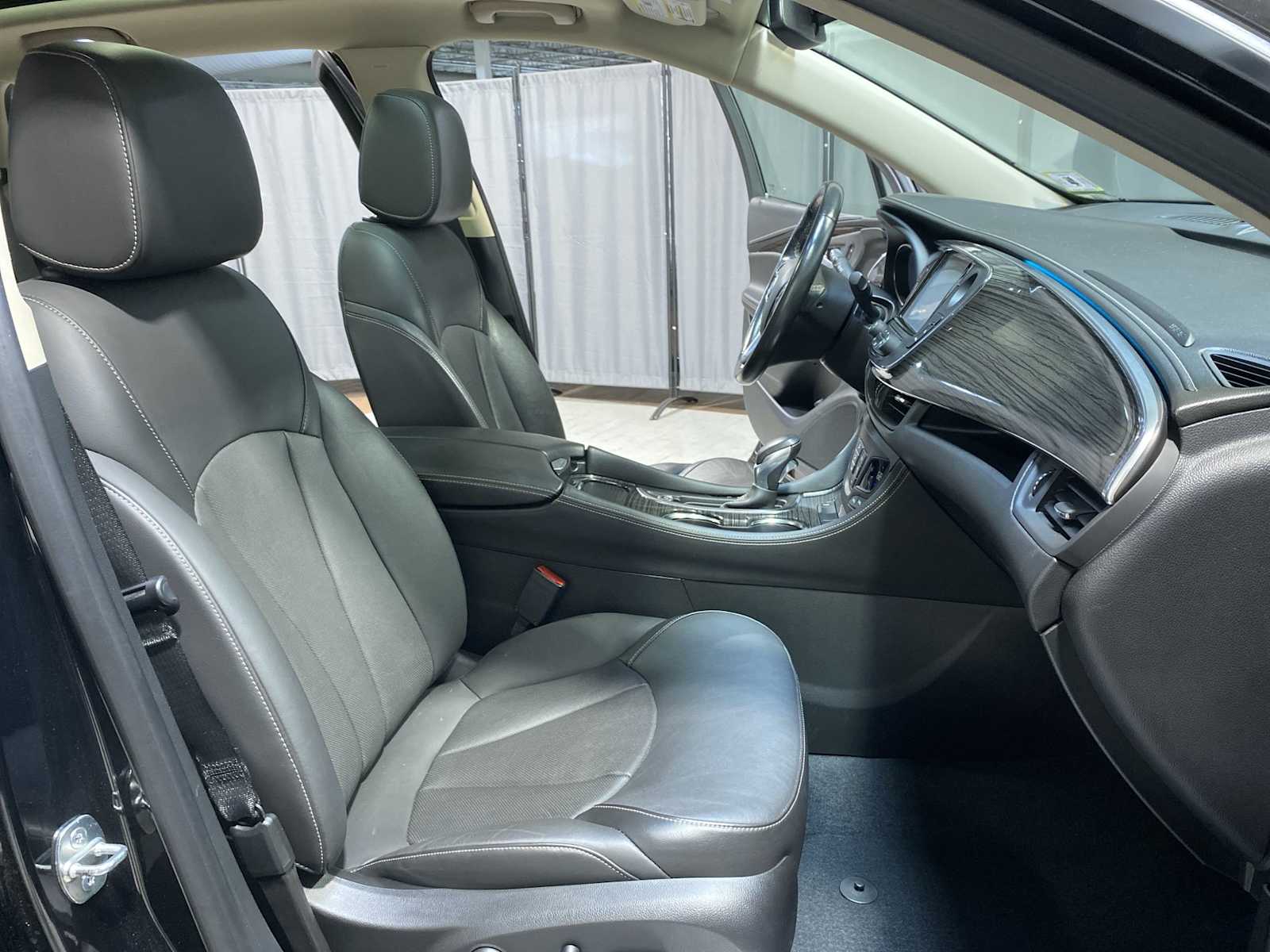 Thumbnail: 2017 Buick Envision - 13