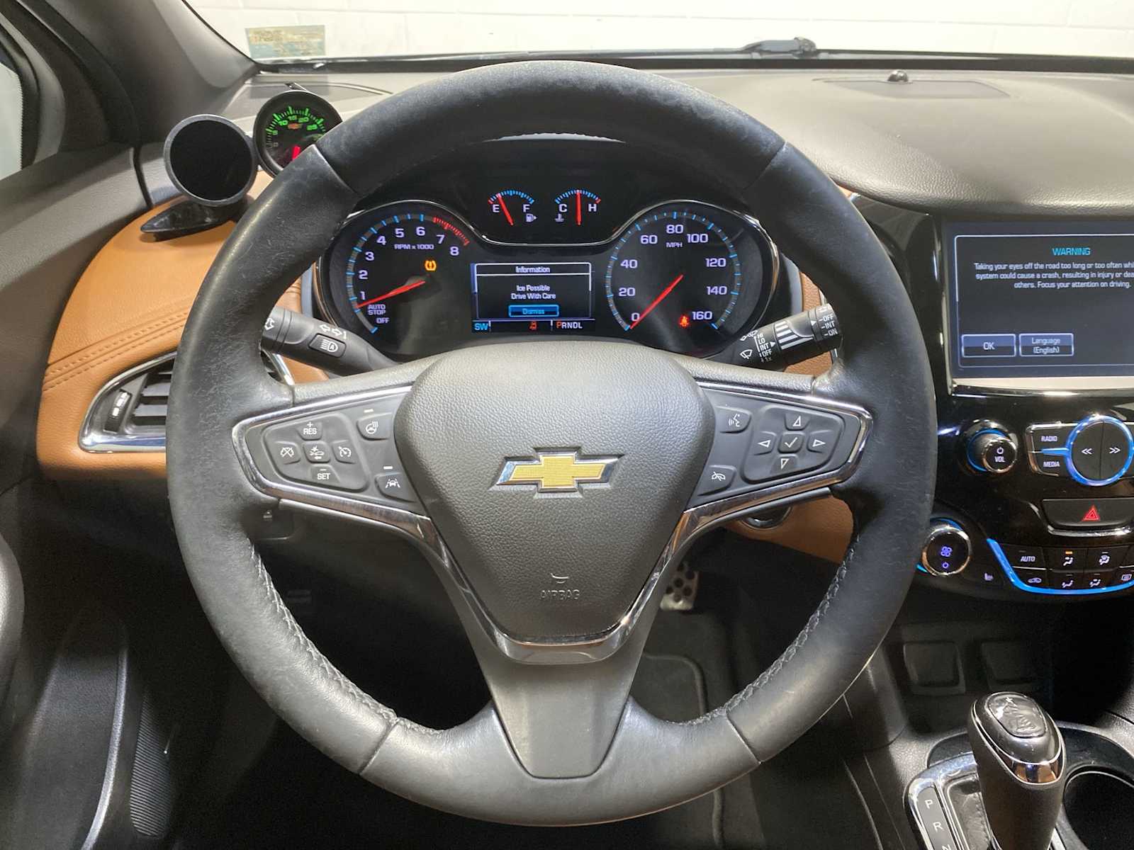 Thumbnail: 2017 Chevrolet Cruze - 15