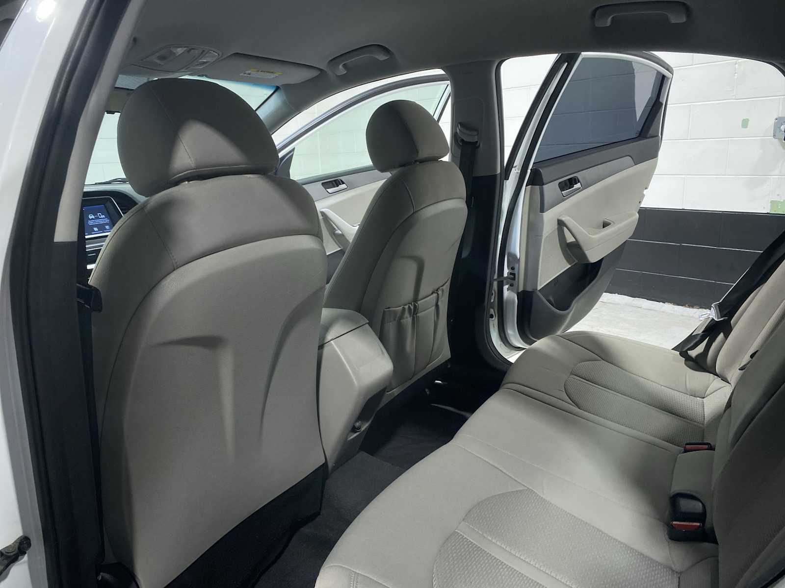 Thumbnail: 2018 Hyundai Sonata - 12