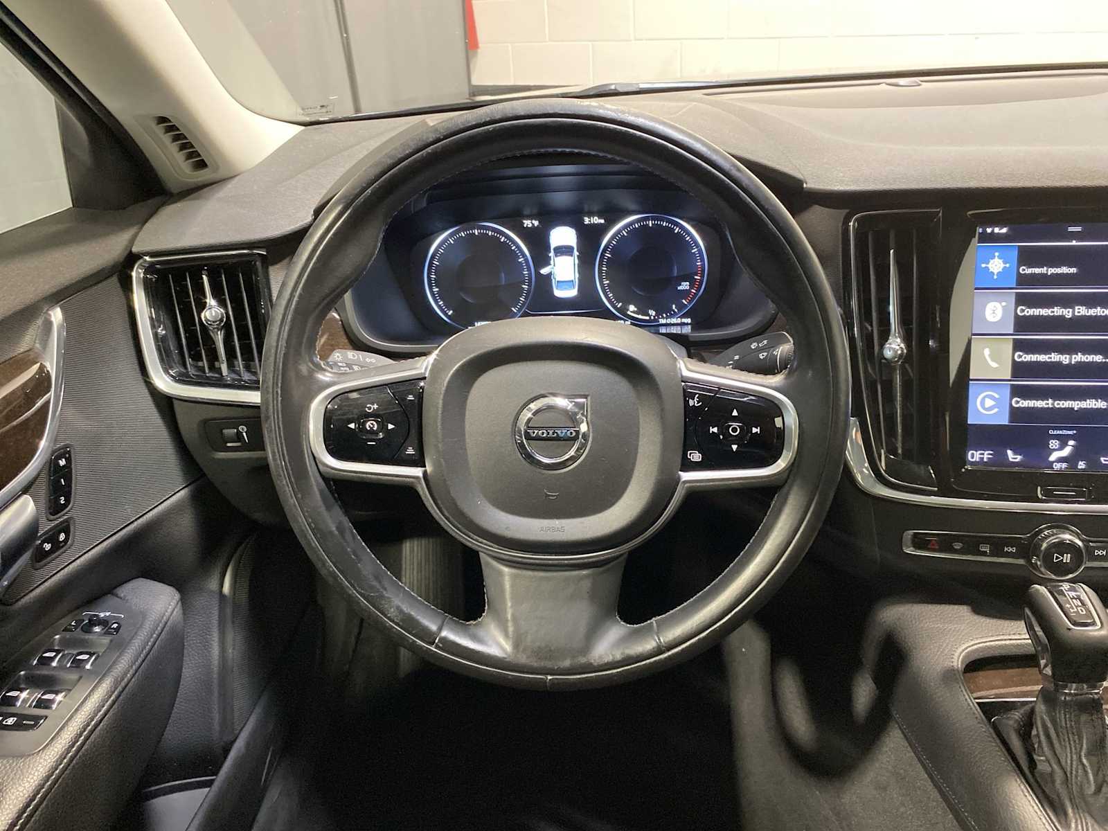 Thumbnail: 2018 Volvo S90 - 15