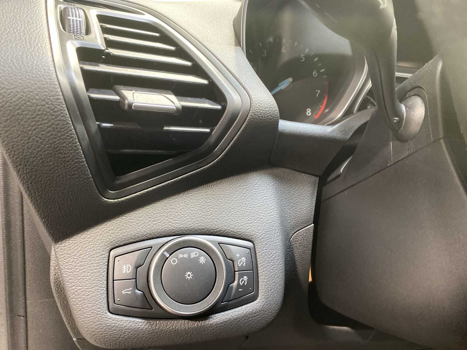 Thumbnail: 2018 Ford Escape - 24