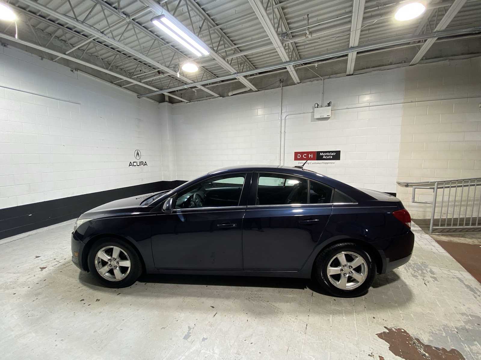 Thumbnail: 2014 Chevrolet Cruze - 3
