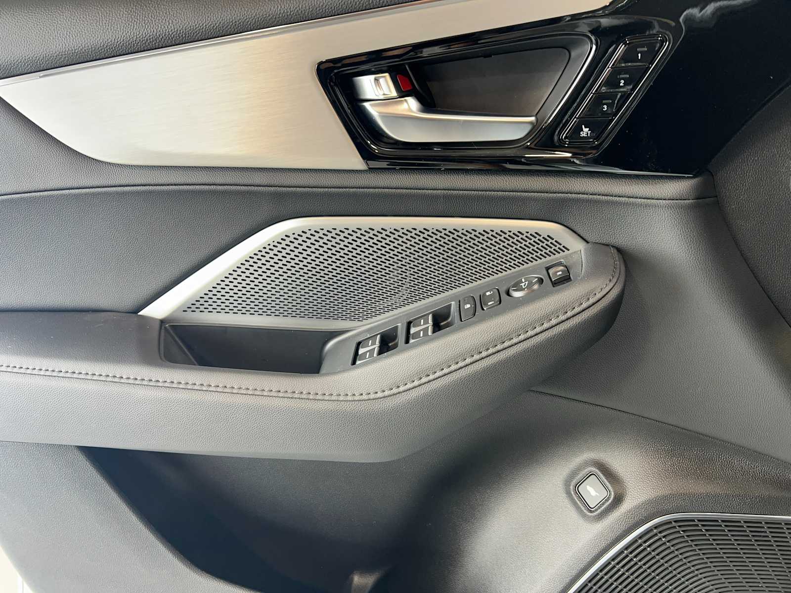 Thumbnail: 2026 Acura MDX - 23