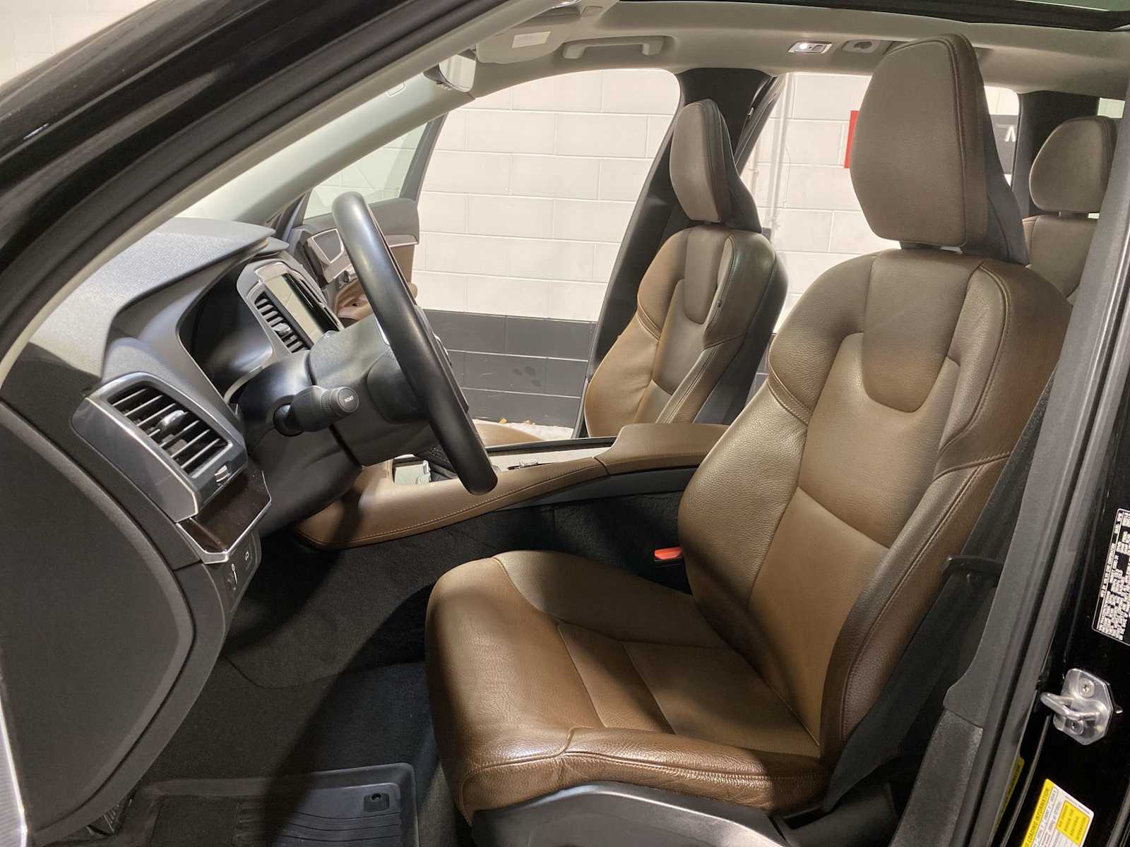 Thumbnail: 2019 Volvo XC90 - 11