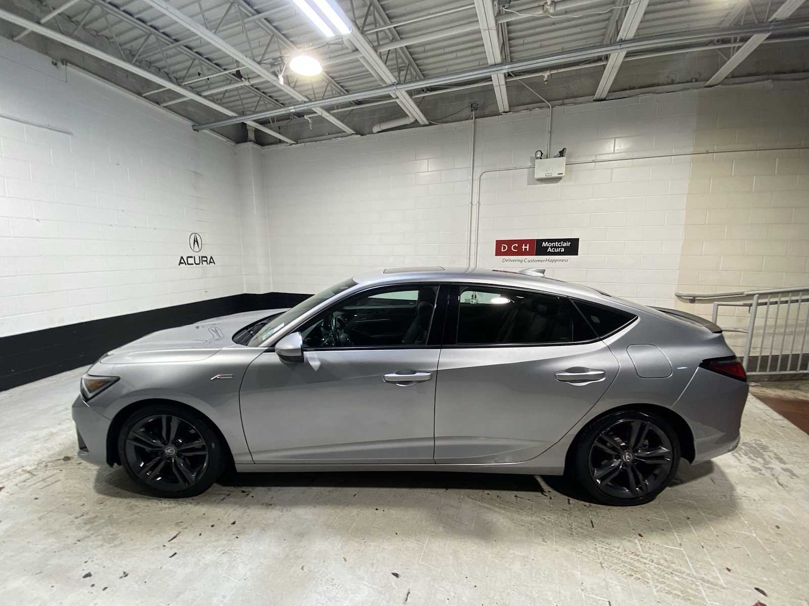 Thumbnail: 2023 Acura Integra - 3