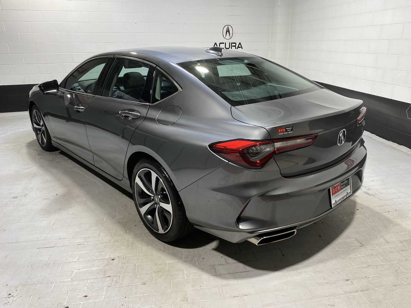 Thumbnail: 2025 Acura TLX - 4