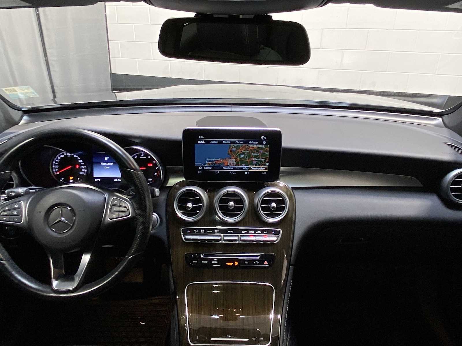 Thumbnail: 2017 Mercedes-Benz GLC - 10